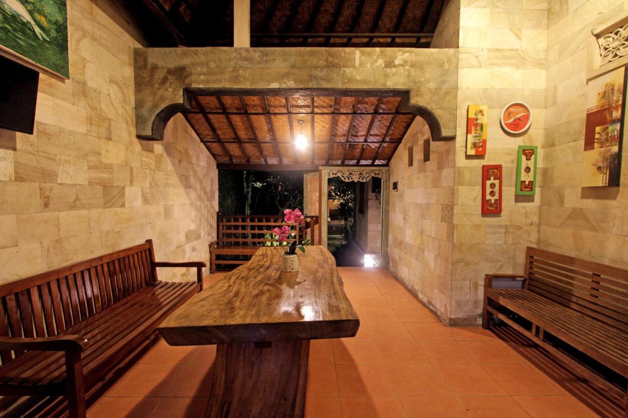 Sari House Ubud - Balinese Style Homestay Экстерьер фото