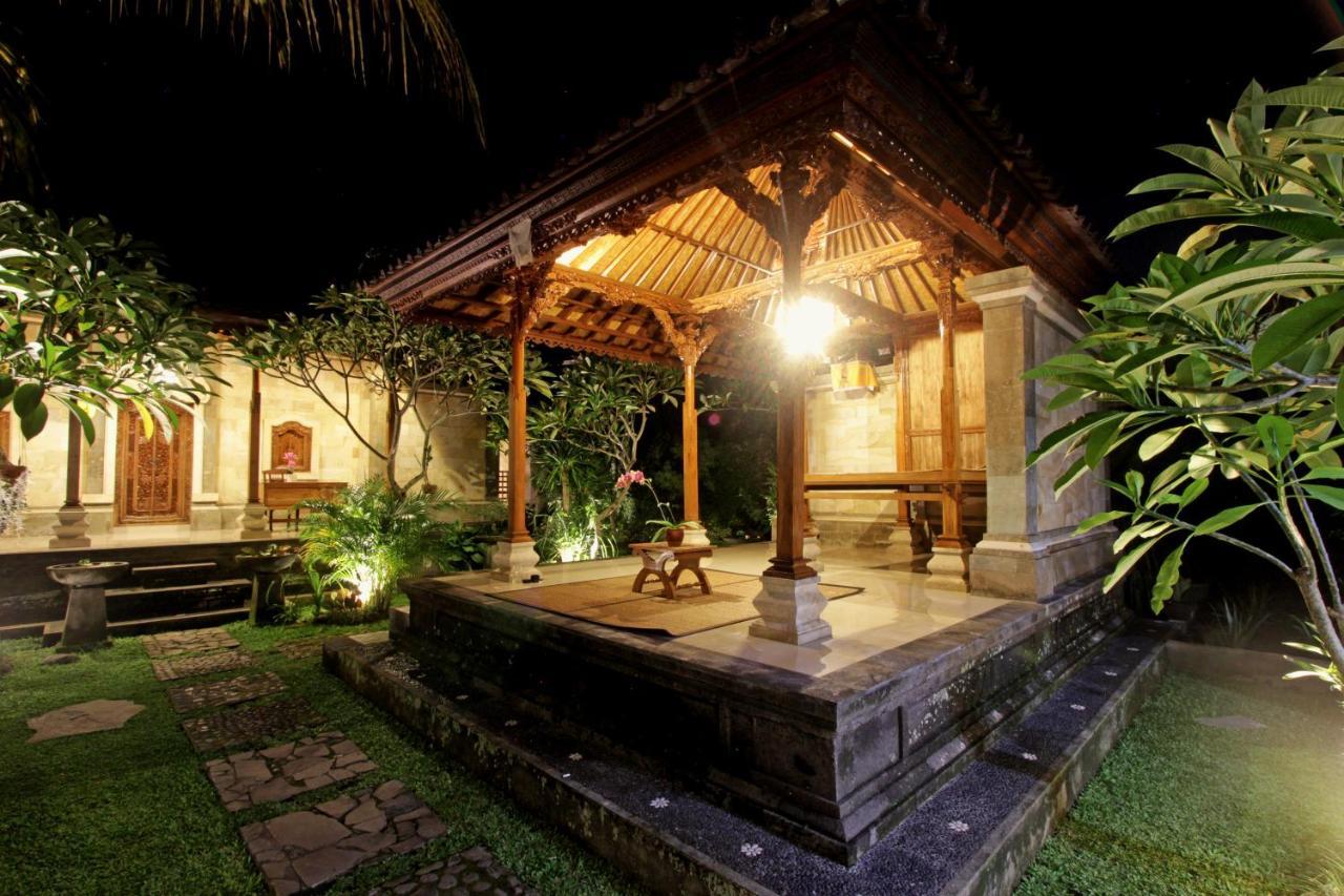 Sari House Ubud - Balinese Style Homestay Экстерьер фото