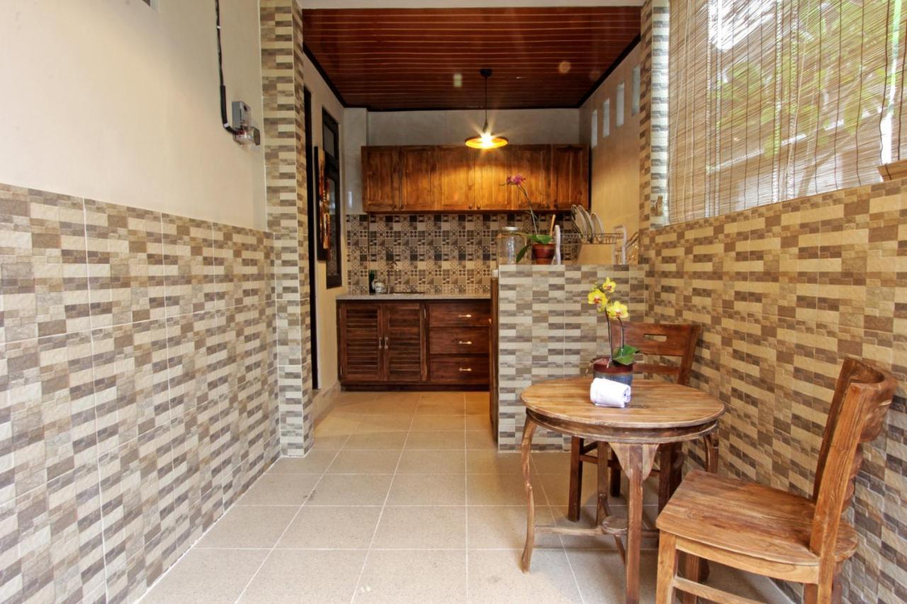 Sari House Ubud - Balinese Style Homestay Экстерьер фото